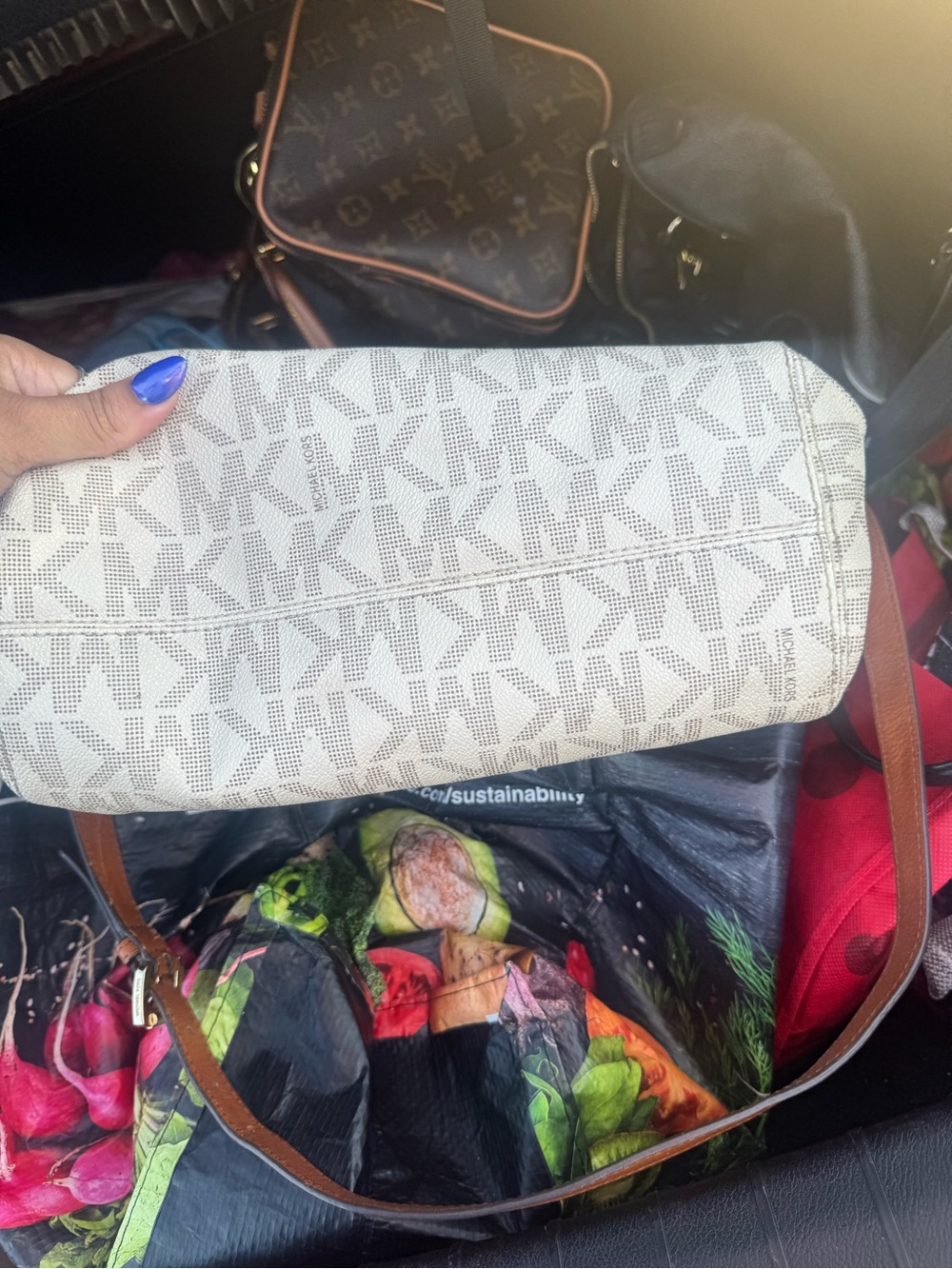 Michael Kors Cream/White MK Logo Shoulder Tote with Chain-Strap Detail - Picture 3 of 4